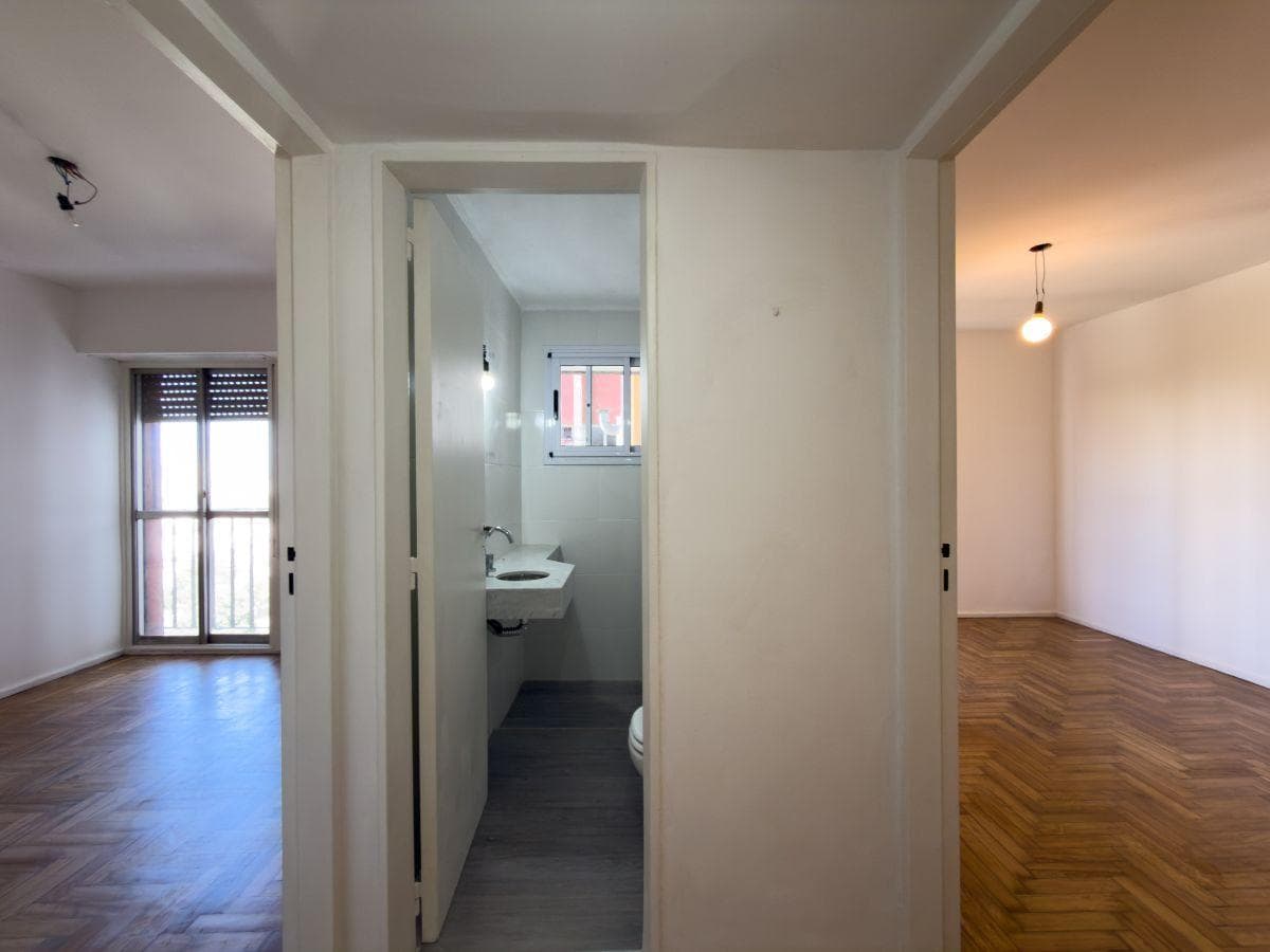 2-Bedroom Apartment in the Mirador del Bosque Building