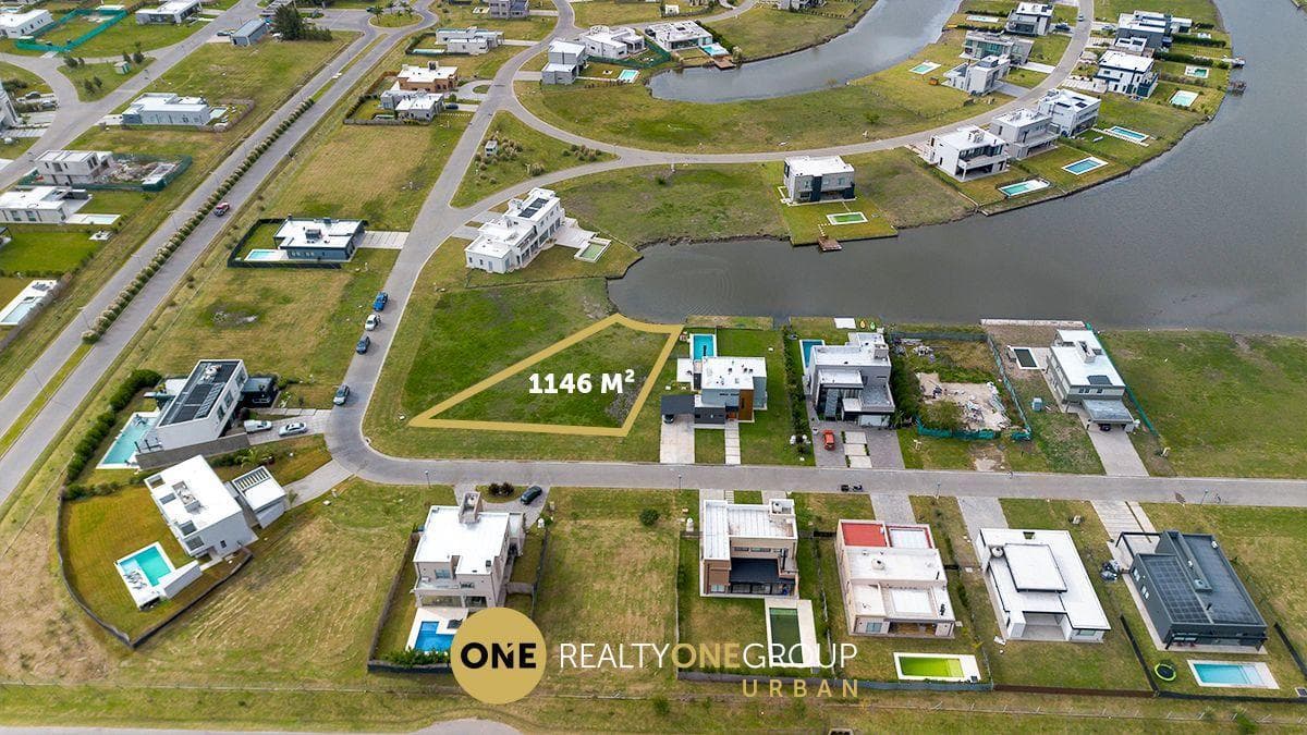 FOR SALE | 1,146 M² LOT ON A LAGOON IN THE SEBASTIÁN GABOTO NEIGHBORHOOD – PUEBLOS DEL PLATA