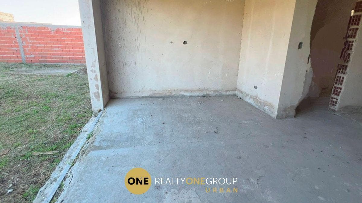 House Under Construction for Sale, 273 m² – Melchor Romero, La Plata