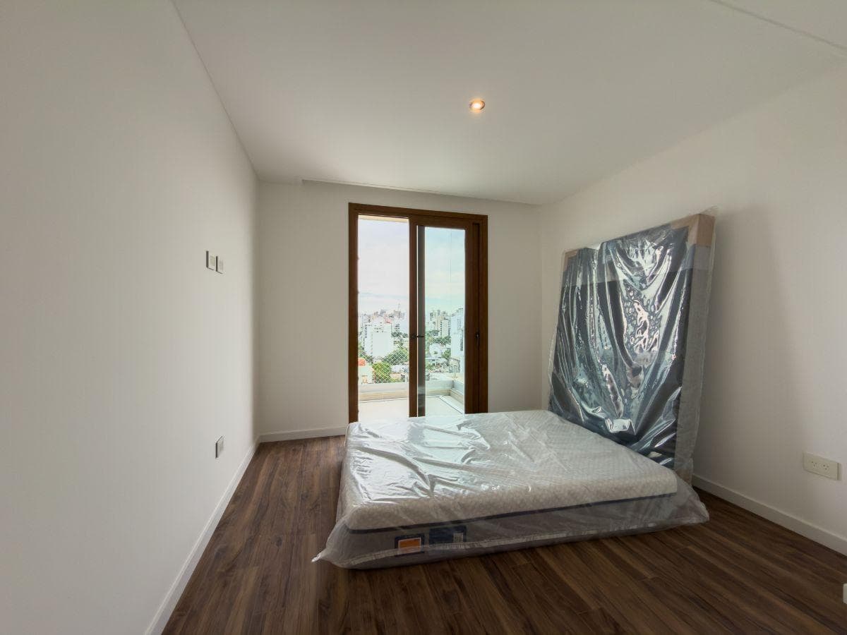 130 m² 3-bedroom apartment for sale in La Plata