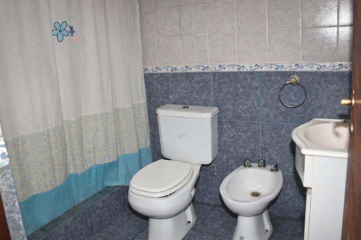 House with Commercial Space for Sale - Los Hornos
