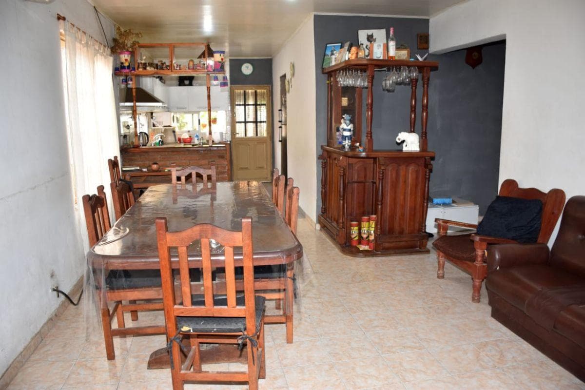 House with Commercial Space for Sale - Los Hornos