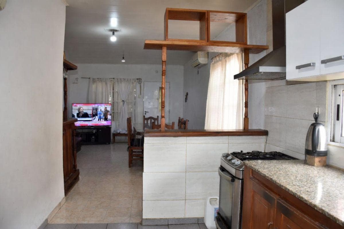House with Commercial Space for Sale - Los Hornos