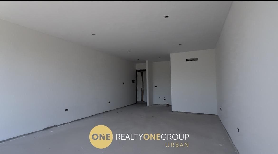 Commercial Office #7—36 m² for sale in City Bell
