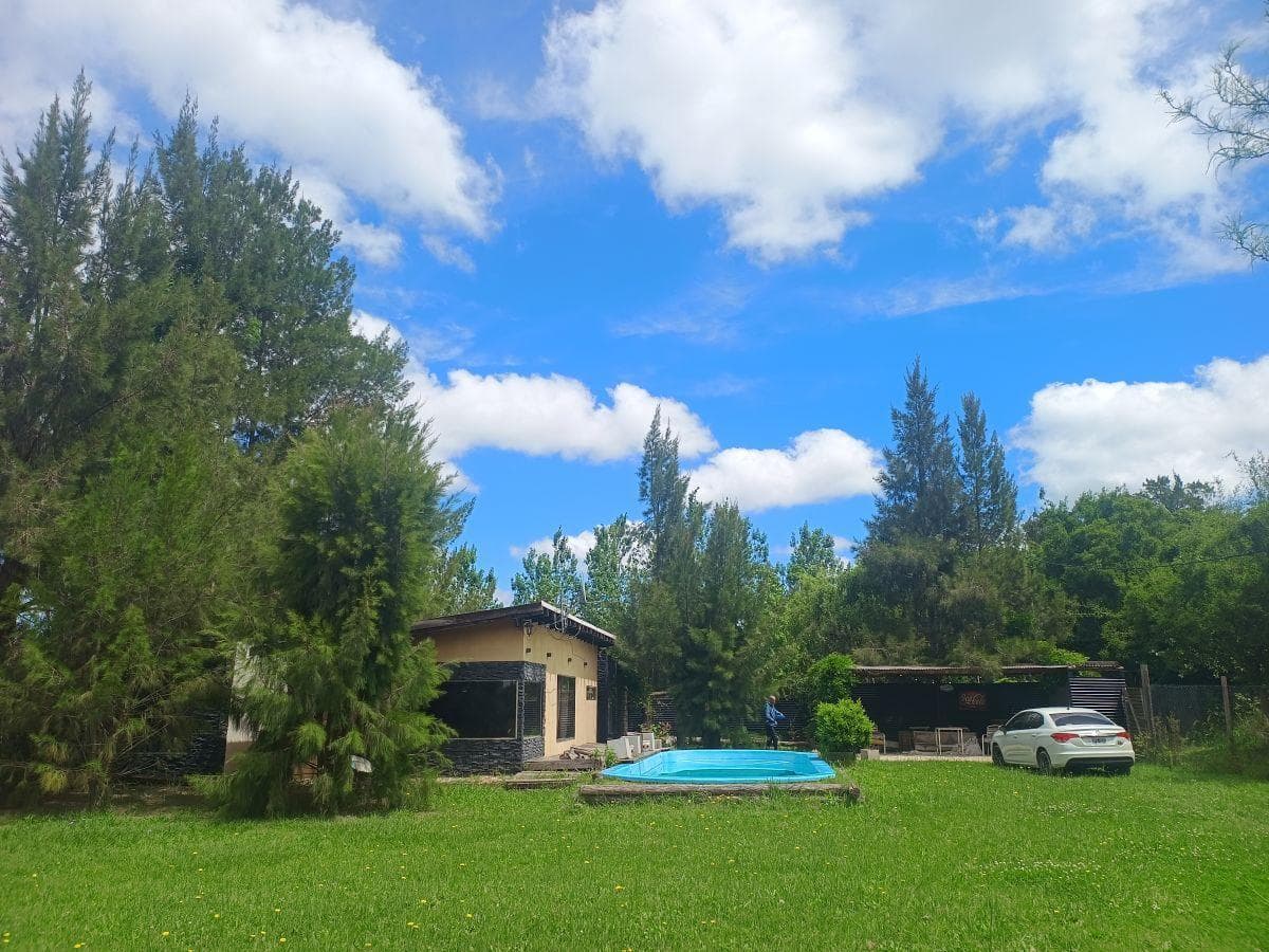 4-Bedroom Country House in Parque Villa Sicardi, La Plata—For Sale