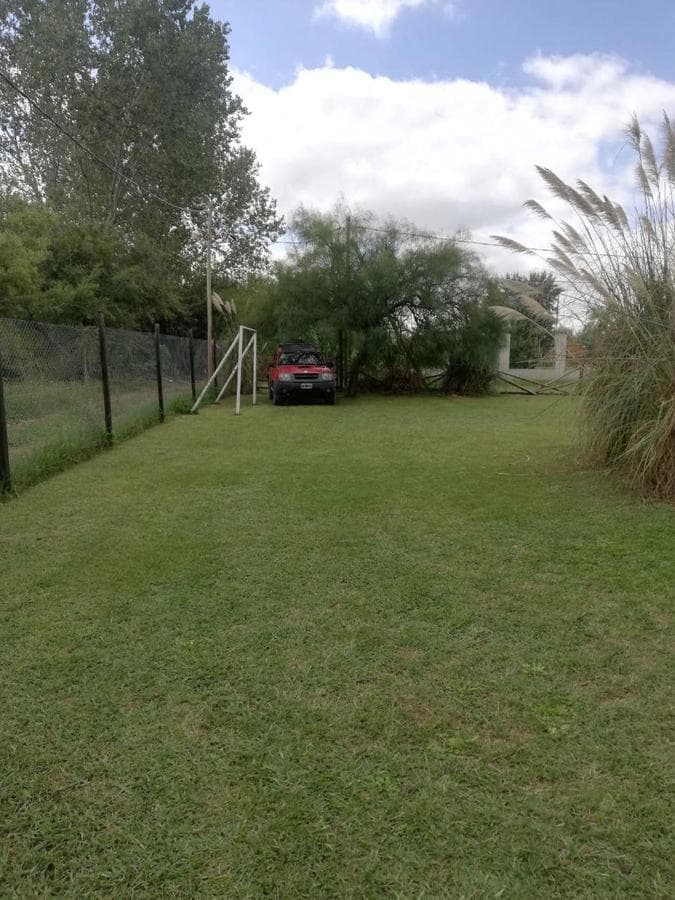 4-Bedroom Country House in Parque Villa Sicardi, La Plata—For Sale