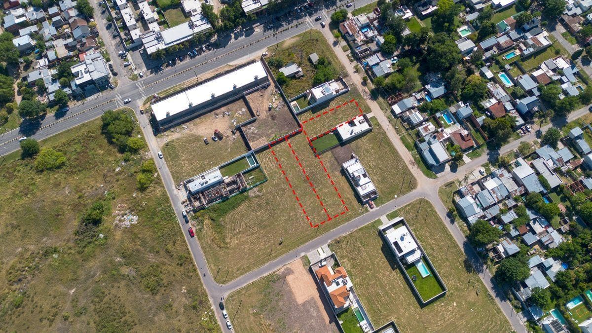Land for SALE, 690 m² - La Plata