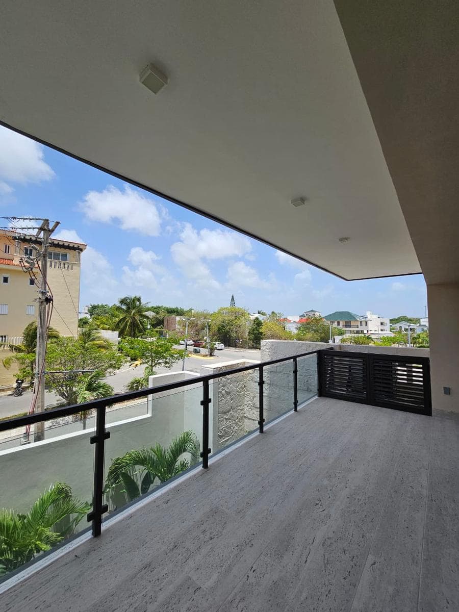 SM 11: New and very spacious apartment / New and very spacious
