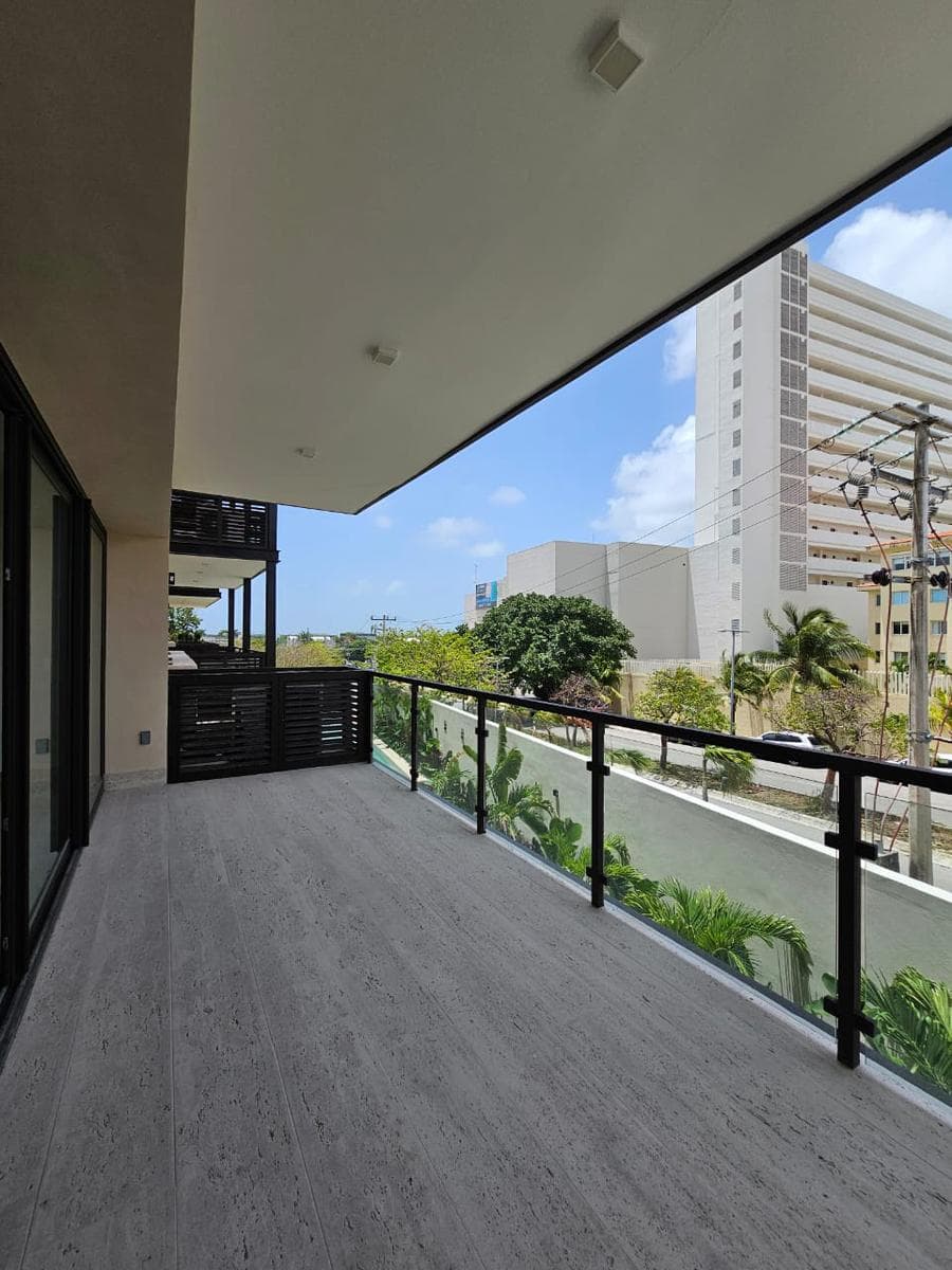 SM 11: New and very spacious apartment / New and very spacious