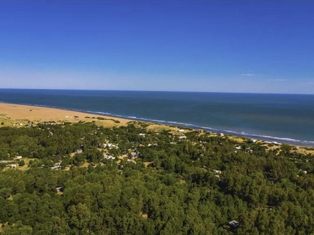 Corner lot | 399.15 m2 | Double frontage and north-facing, Aguas Verdes, Atlantic Coast