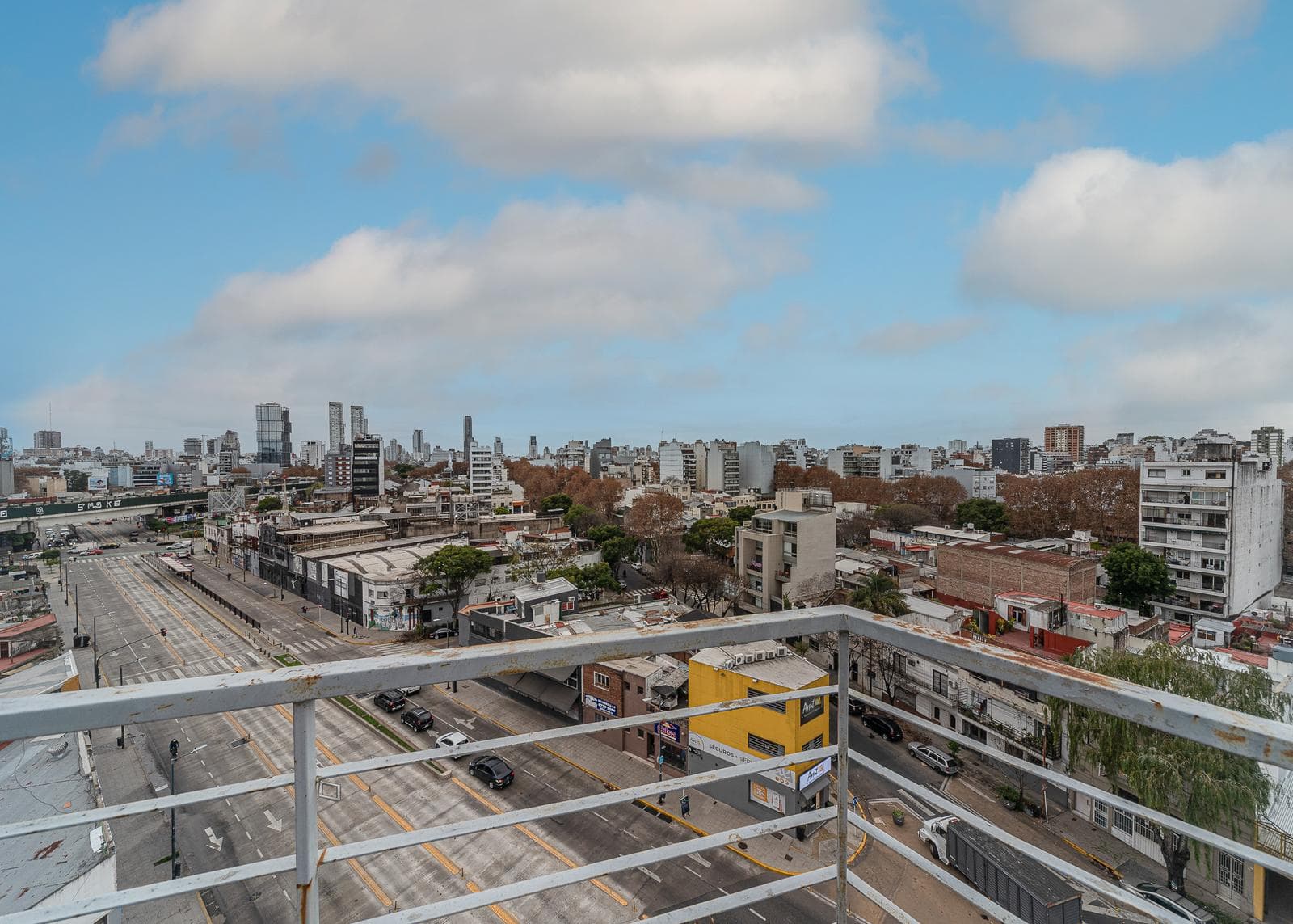 Duplex commercial office for sale with a balcony in Villa Crespo Palermo.