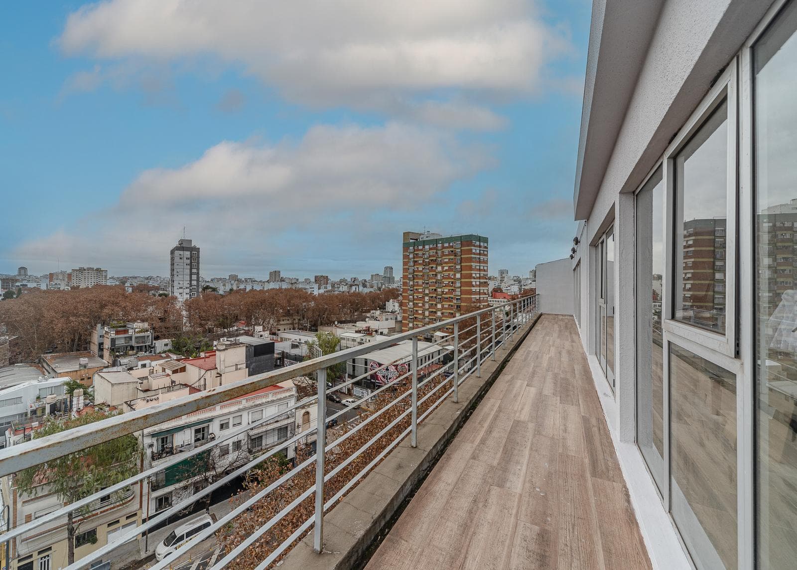 Duplex commercial office for sale with a balcony in Villa Crespo Palermo.