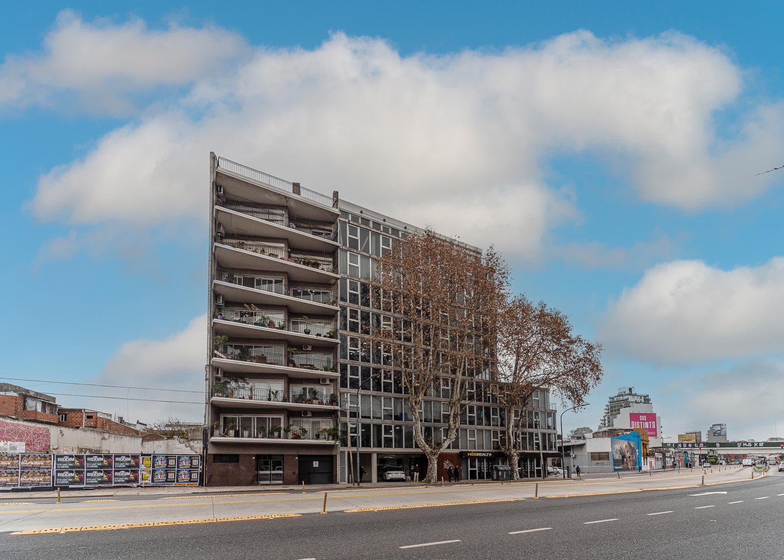 Duplex commercial office for sale with a balcony in Villa Crespo Palermo.