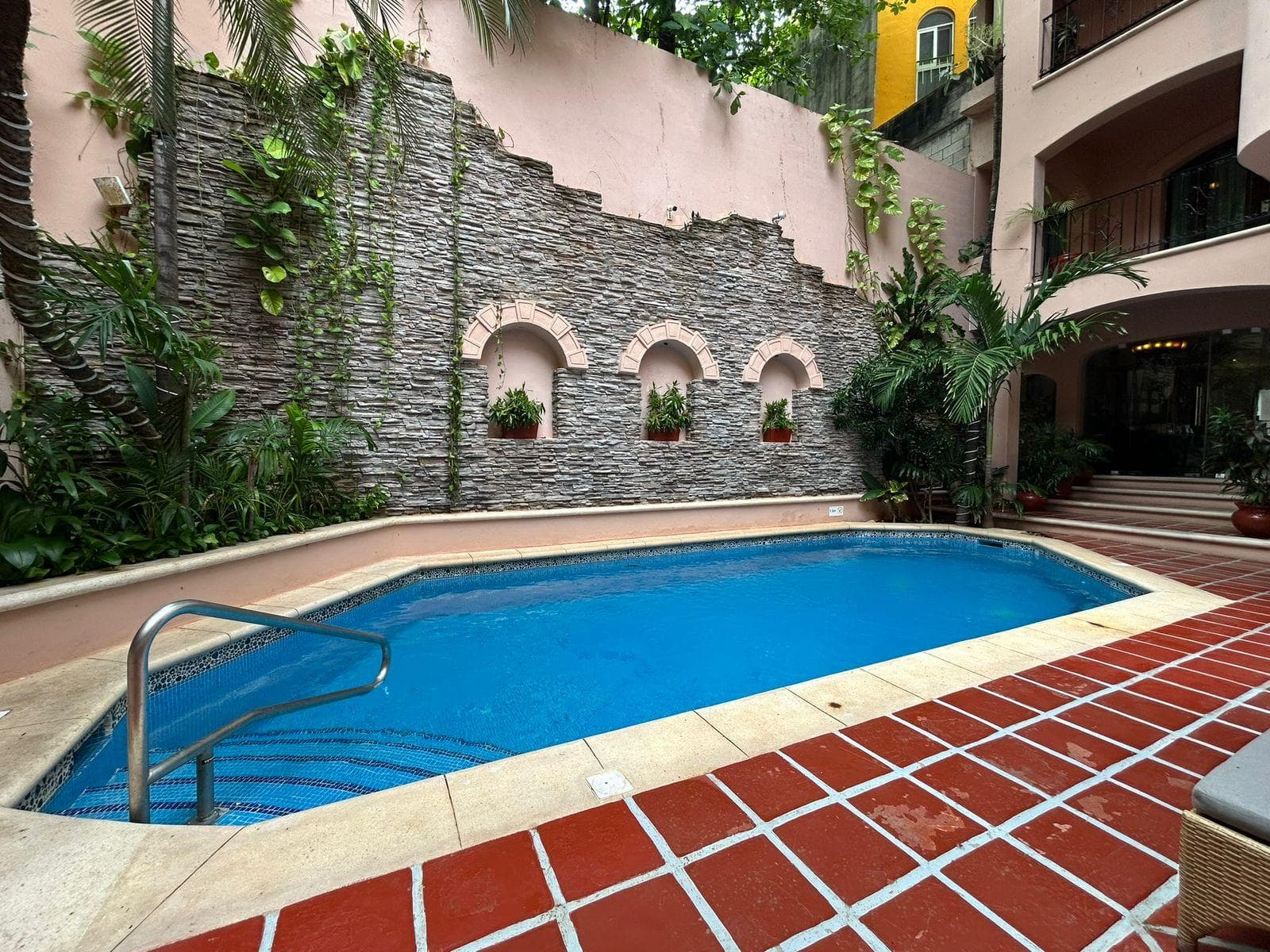 Furnished apartment in downtown Playa del Carmen, just steps from the ocean