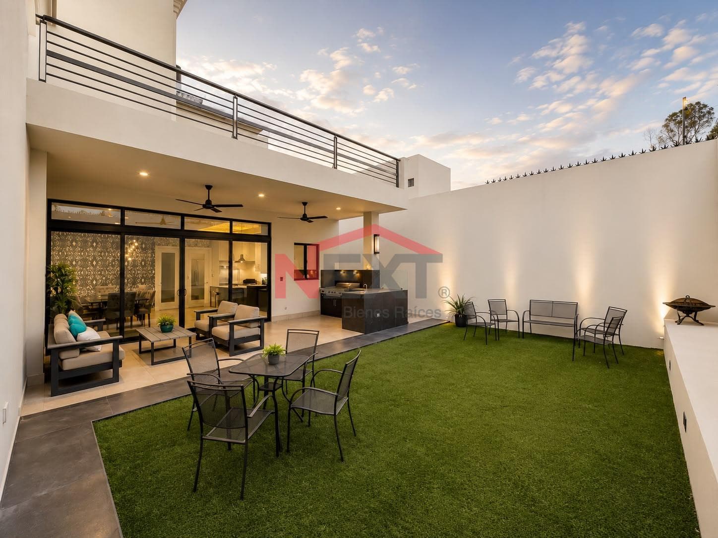 HOUSE FOR SALE IN THE PUERTA GRANDE NEIGHBORHOOD