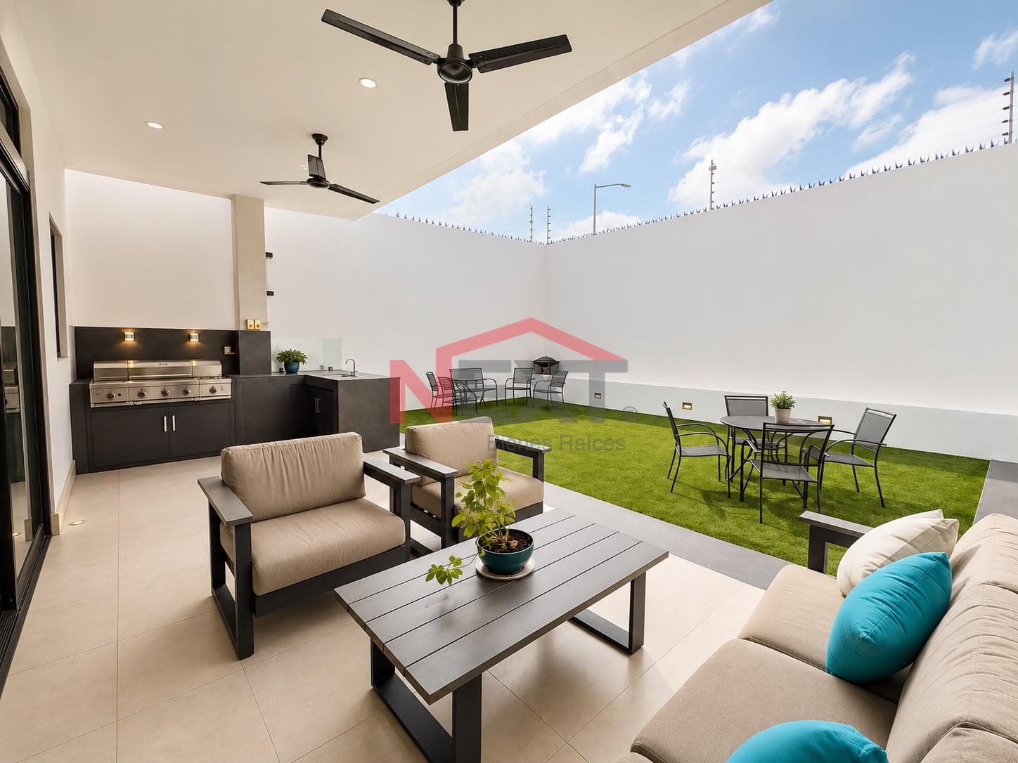 HOUSE FOR SALE IN THE PUERTA GRANDE NEIGHBORHOOD