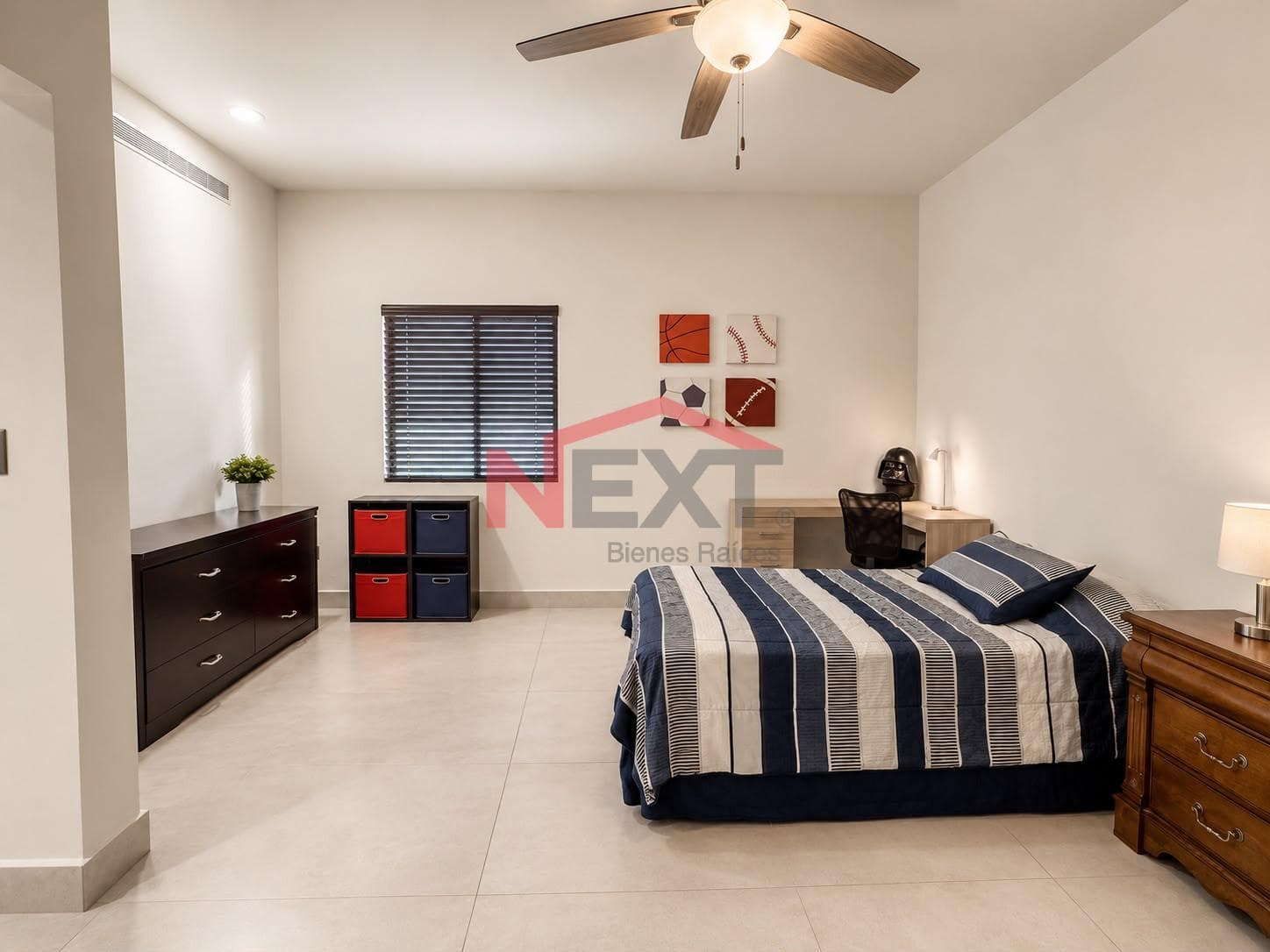HOUSE FOR SALE IN THE PUERTA GRANDE NEIGHBORHOOD