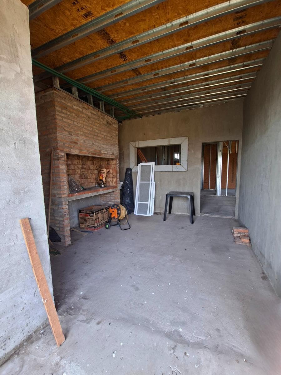 FOR SALE: LOT WITH A HOUSE TO BE COMPLETED IN ARROYO SECO