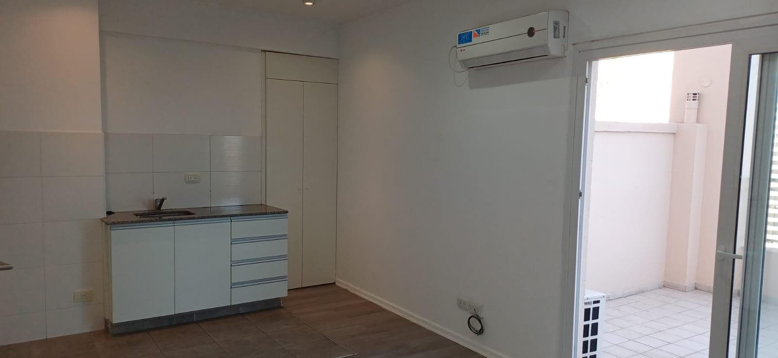 Studio Apartment for Sale with Balcony/Terrace in Tigre