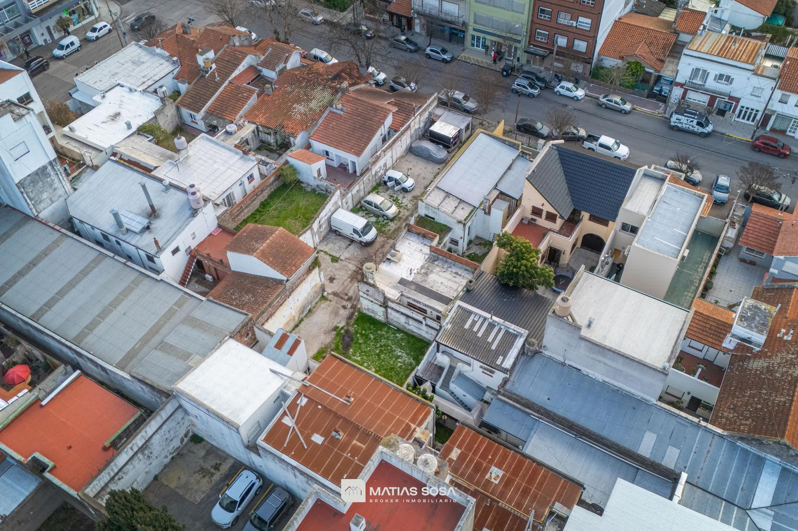 For Sale - Lot - Suitable for Real Estate Development - Chauvín Area