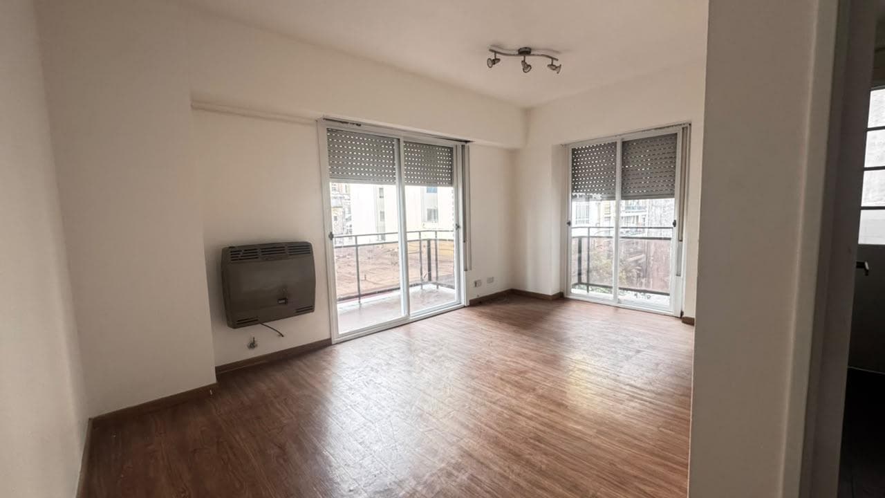 2-room apartment for sale, upper floor