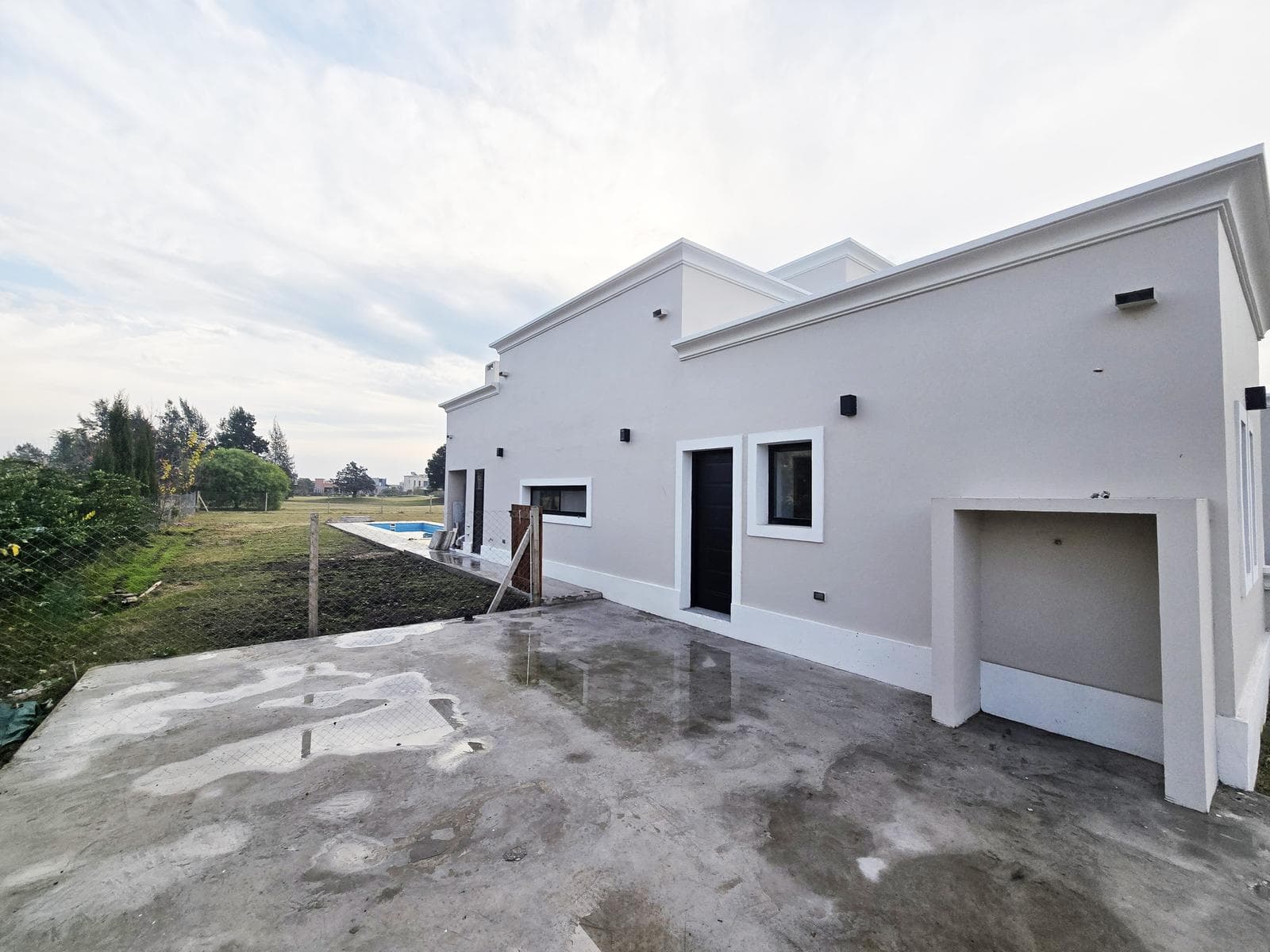 5-Room House at Medal Country Club, Pilar