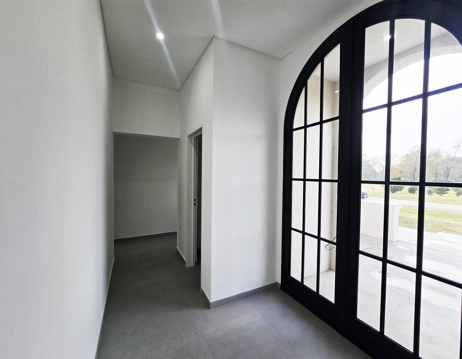 5-Room House at Medal Country Club, Pilar