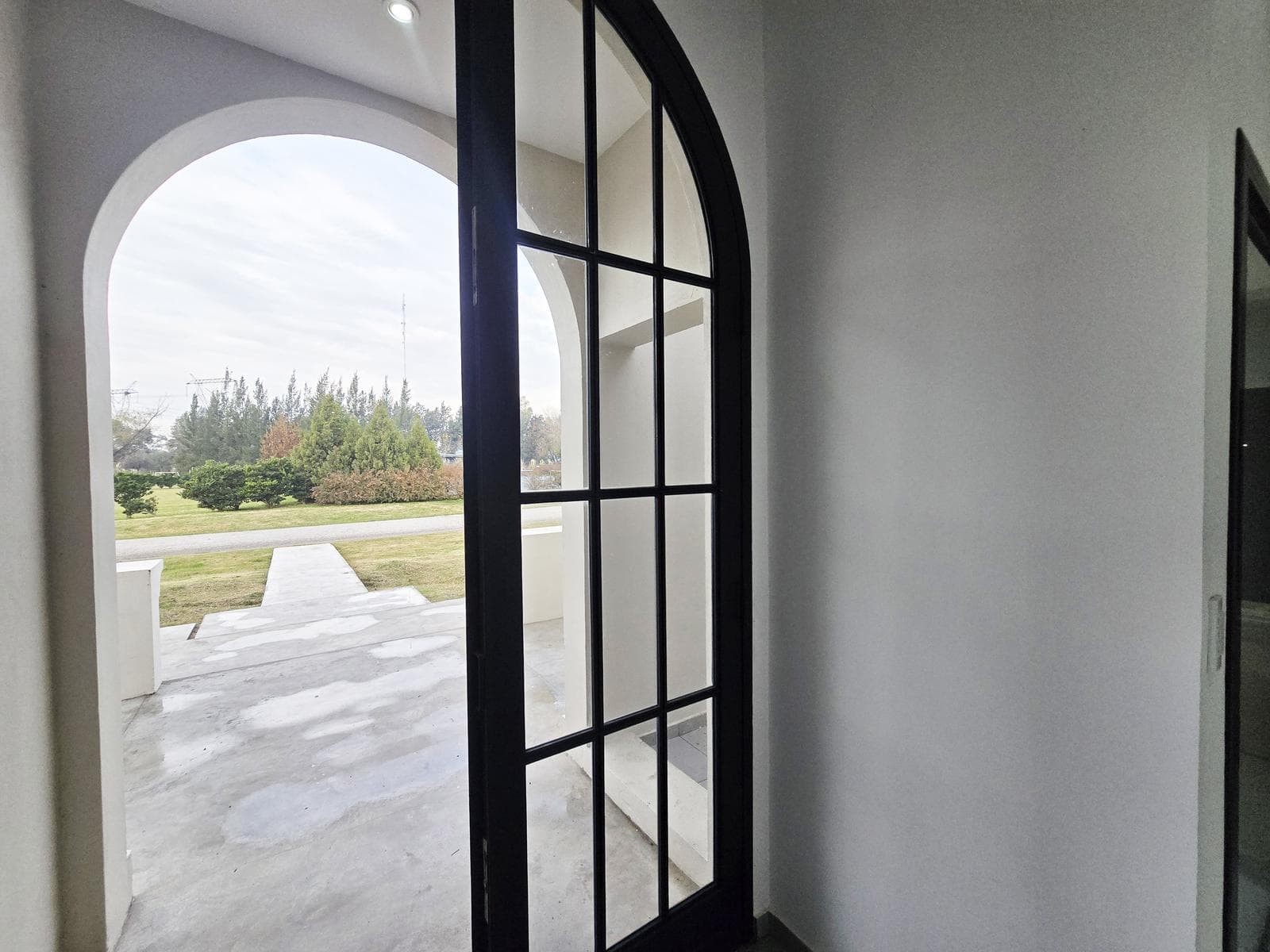 5-Room House at Medal Country Club, Pilar