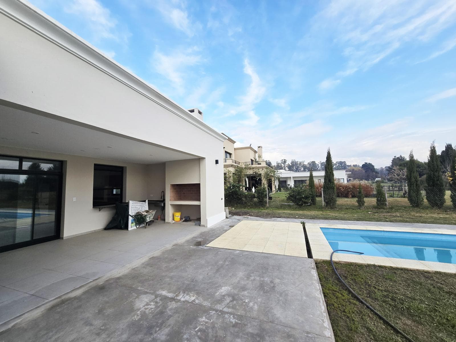 5-Room House at Medal Country Club, Pilar