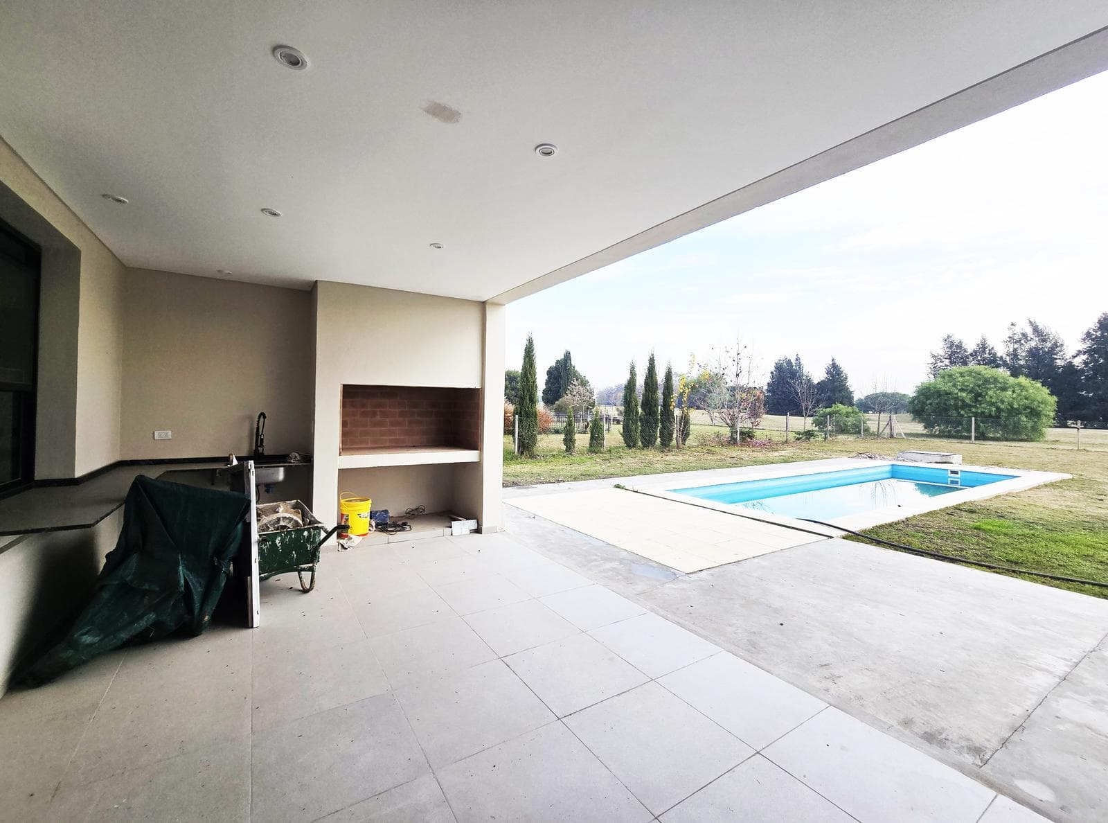 5-Room House at Medal Country Club, Pilar