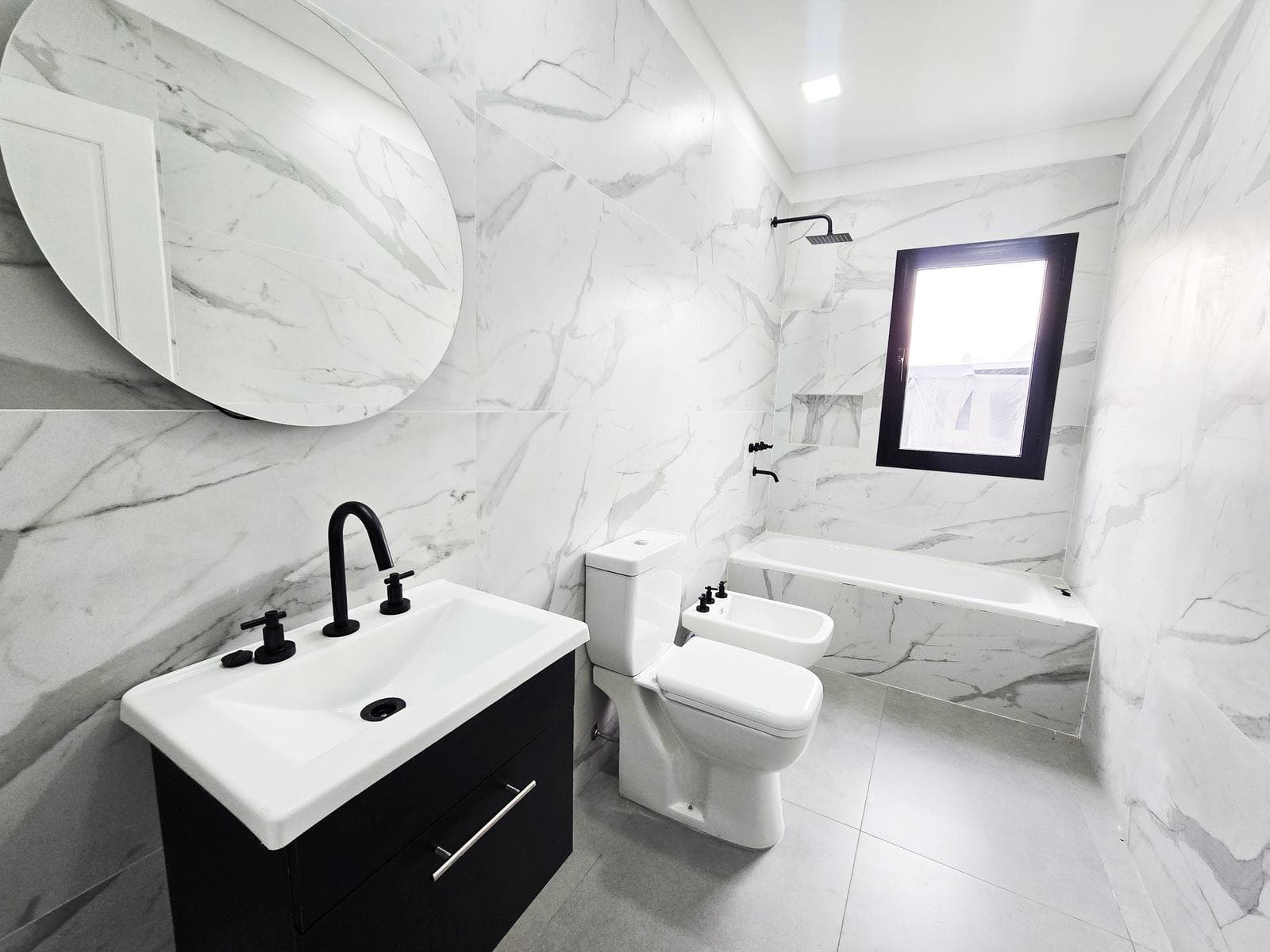 5-Room House at Medal Country Club, Pilar