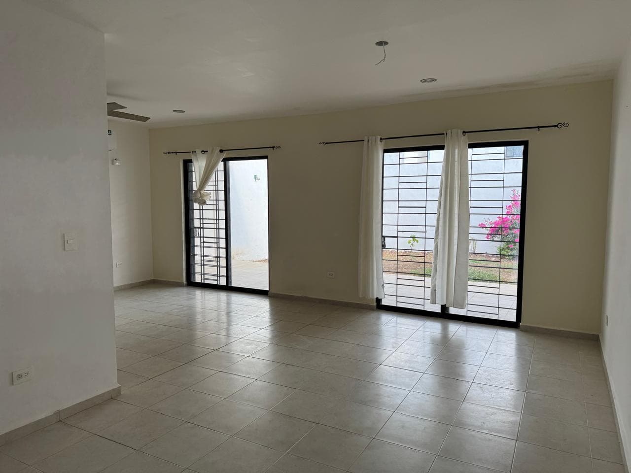 House in the Floresta Subdivision