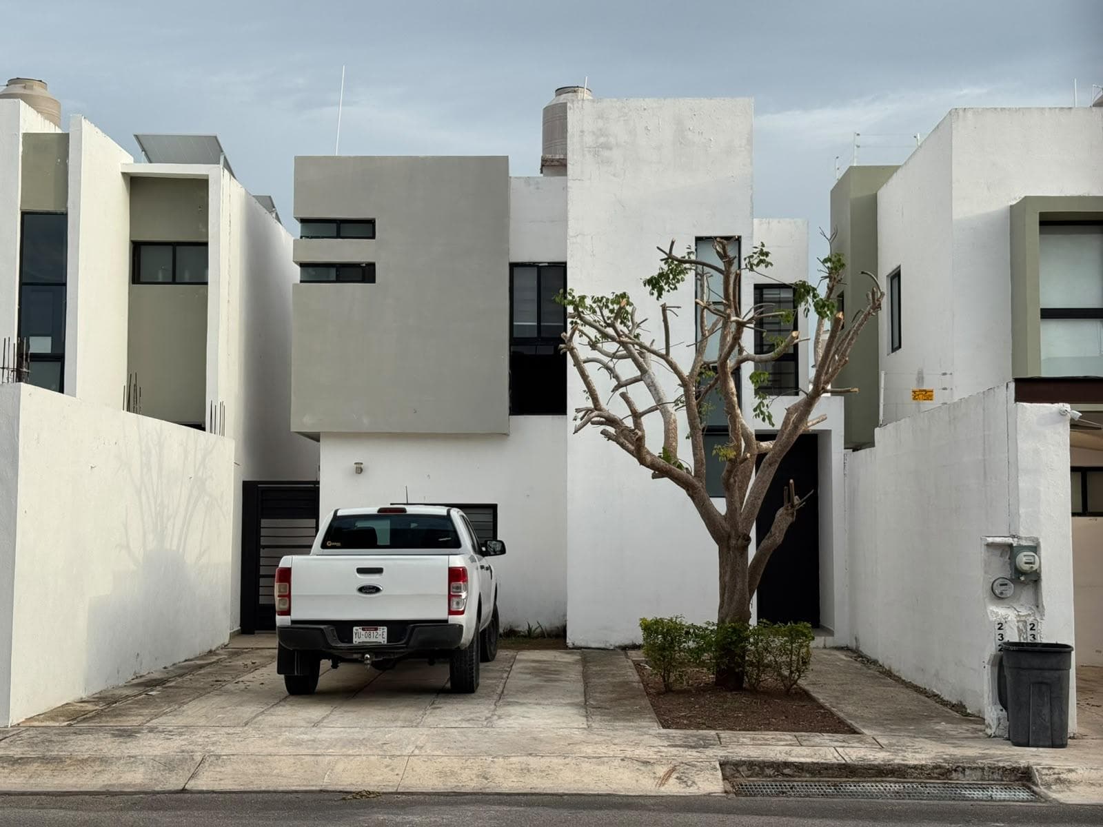 House in the Floresta Subdivision
