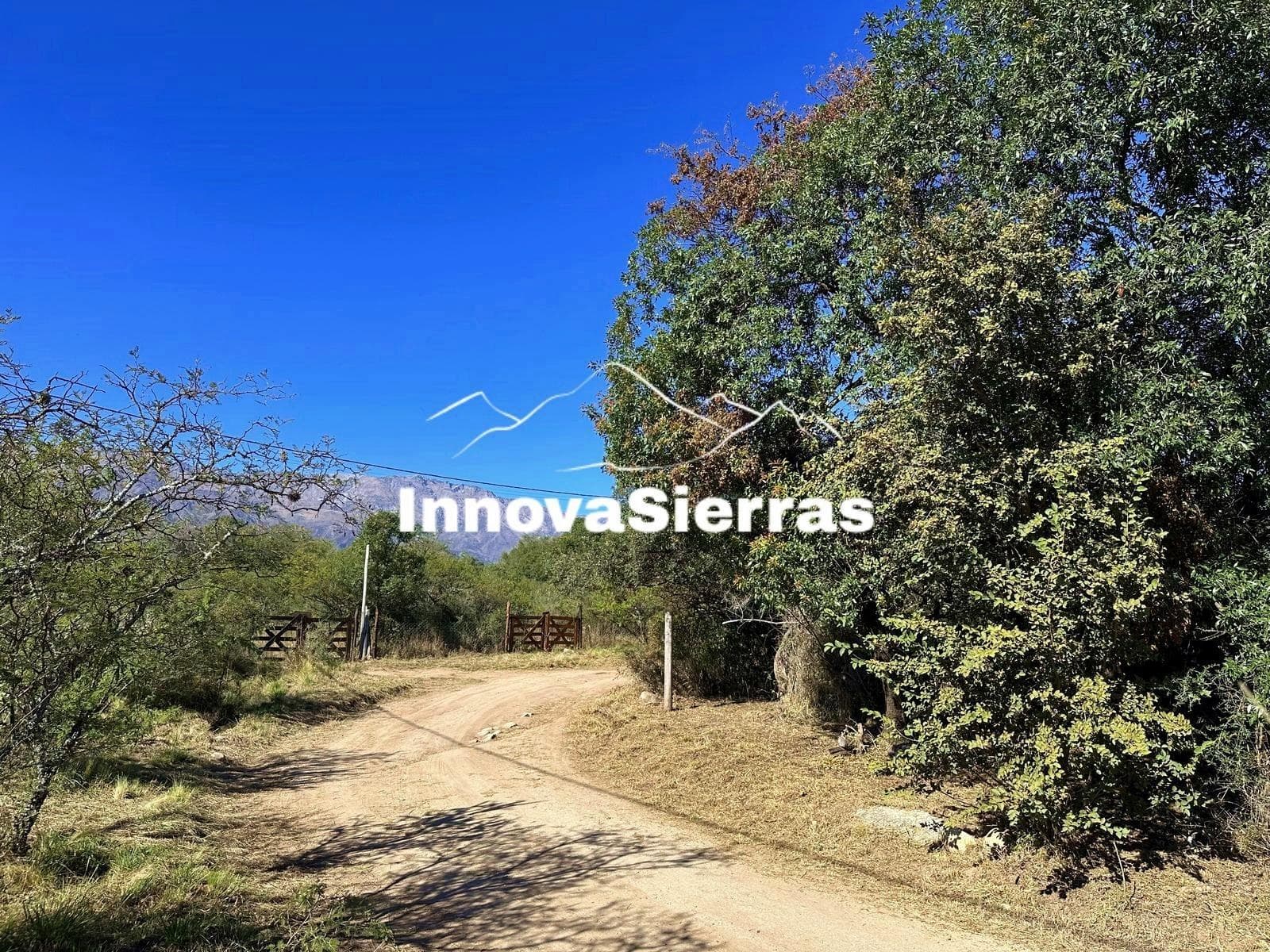 Lots in Las Chacras, Villa de Las Rosas | 3,350 and 3,560 m² | Deed