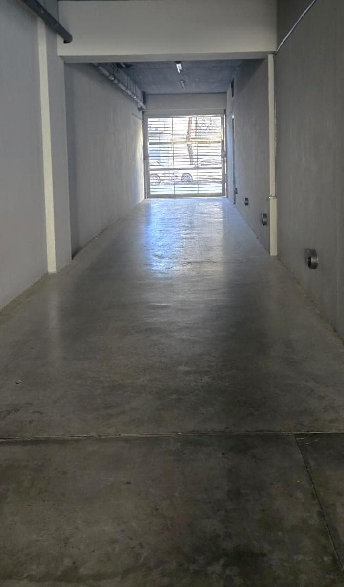 Excellent COVERED parking space. Ground floor with no ramps. Low maintenance fees