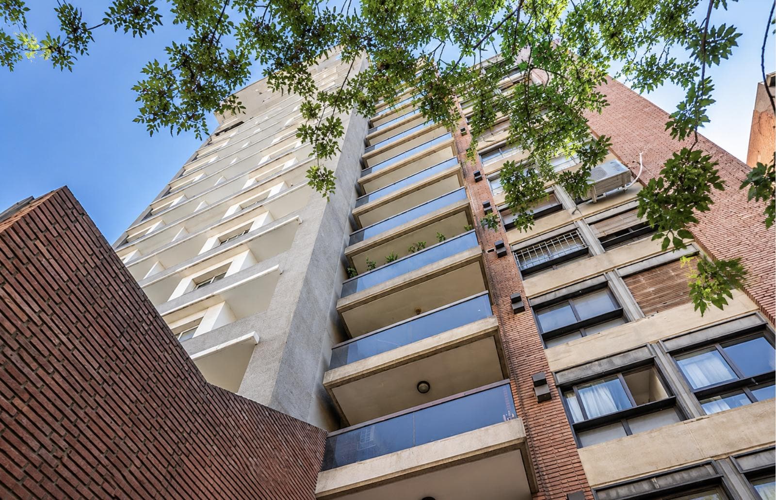 Furnished apartment for short-term rent