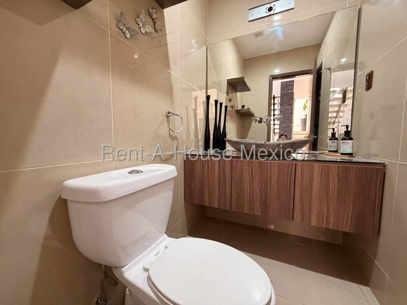 Furnished House for Rent in Cumbres del Cimatario, Querétaro