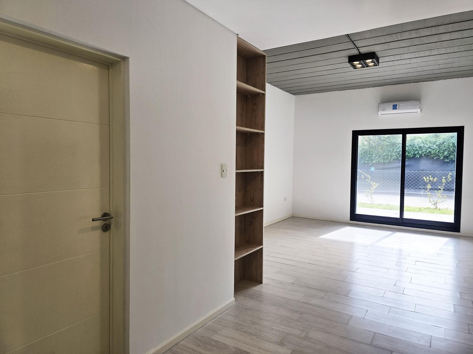 Brand-new studio apartment in Campus Village, Pilar