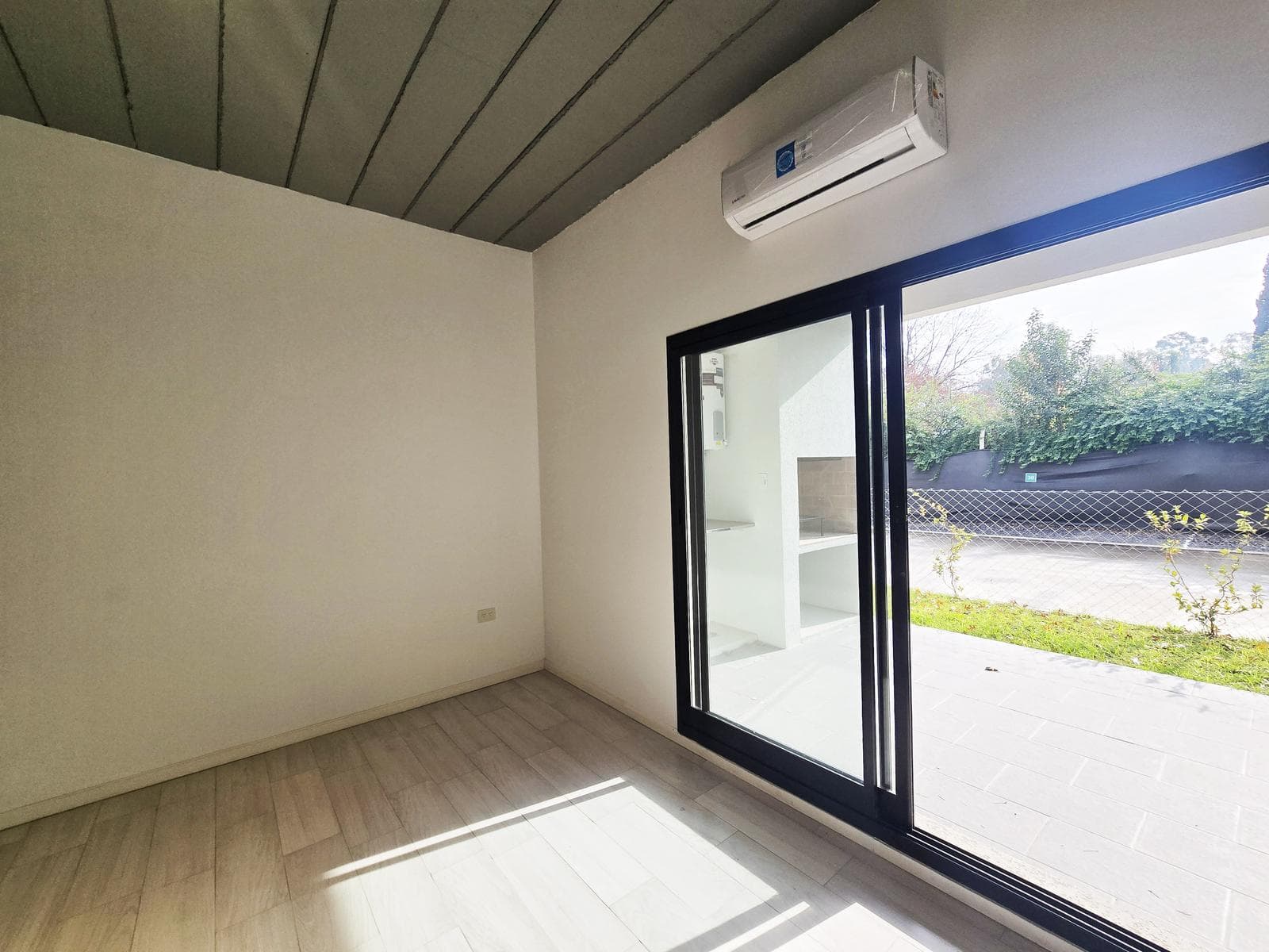 Brand-new studio apartment in Campus Village, Pilar