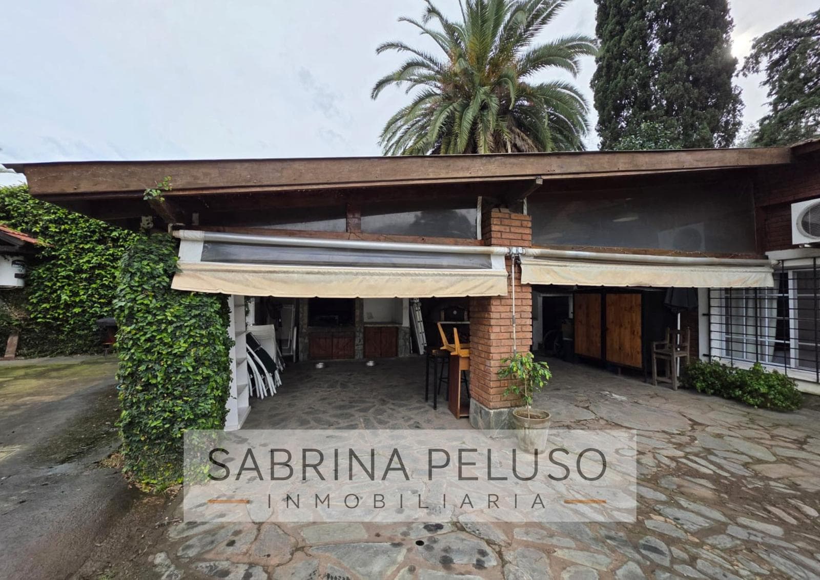 Country house for sale in Moreno.