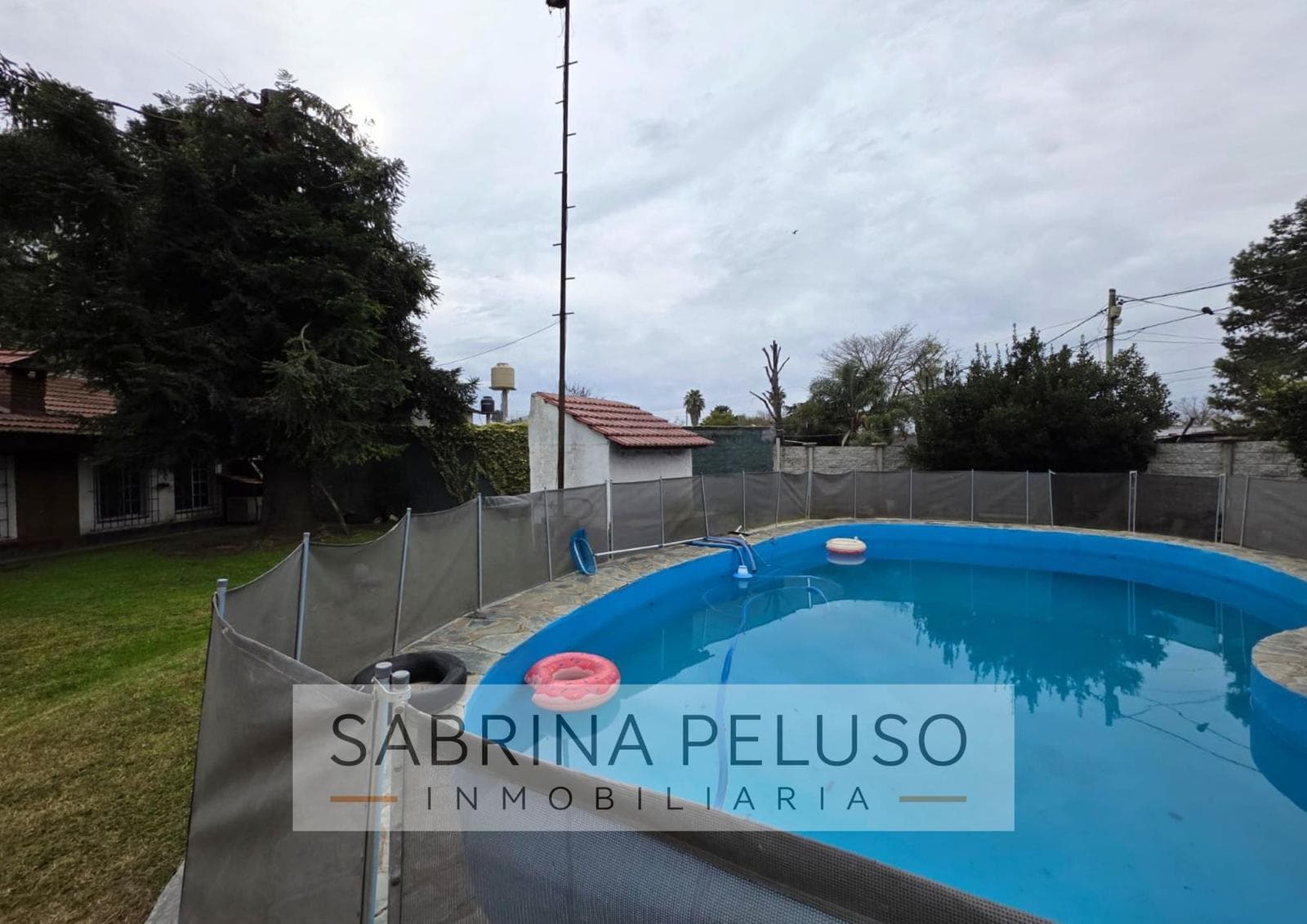 Country house for sale in Moreno.