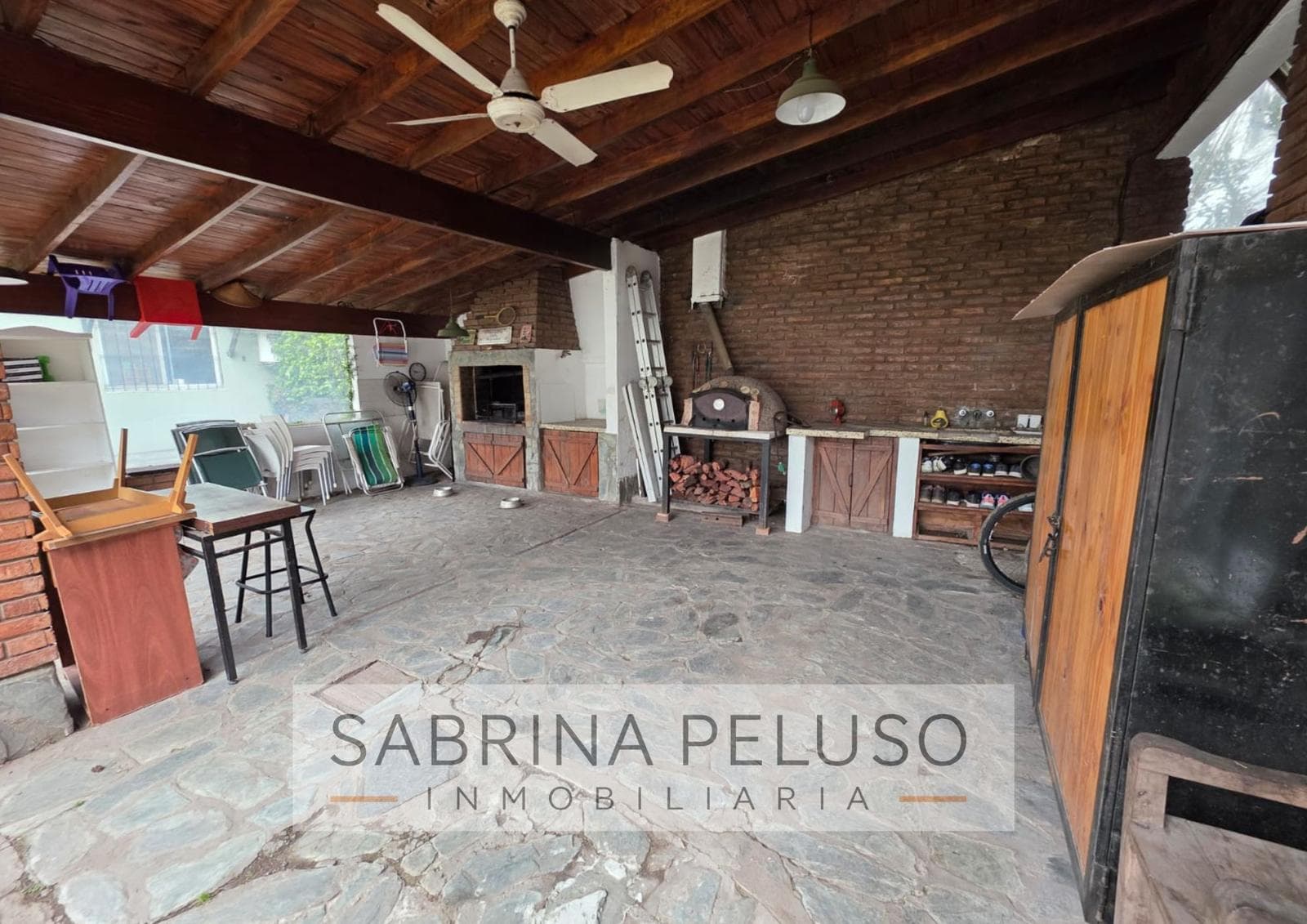 Country house for sale in Moreno.