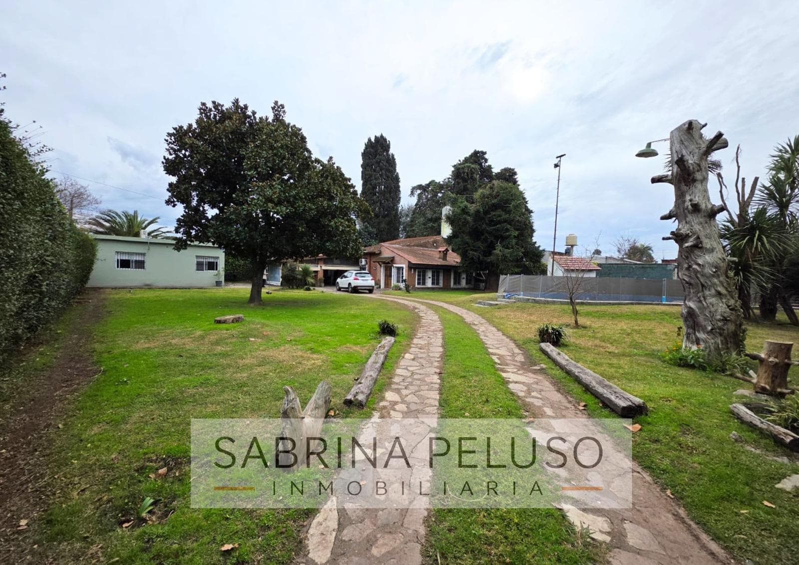 Country house for sale in La Reja, Moreno.