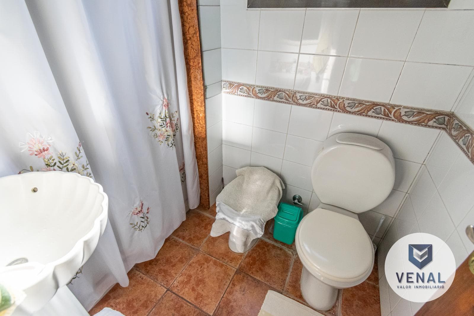 House for sale in the El Cazador Escobar neighborhood, featuring 6 rooms, a pool, and a barbecue area; 3 bedrooms, 6 rooms