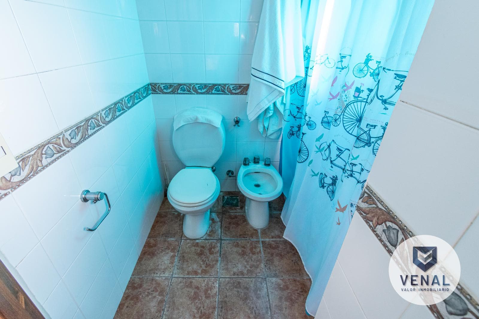 House for sale in the El Cazador Escobar neighborhood, featuring 6 rooms, a pool, and a barbecue area; 3 bedrooms, 6 rooms