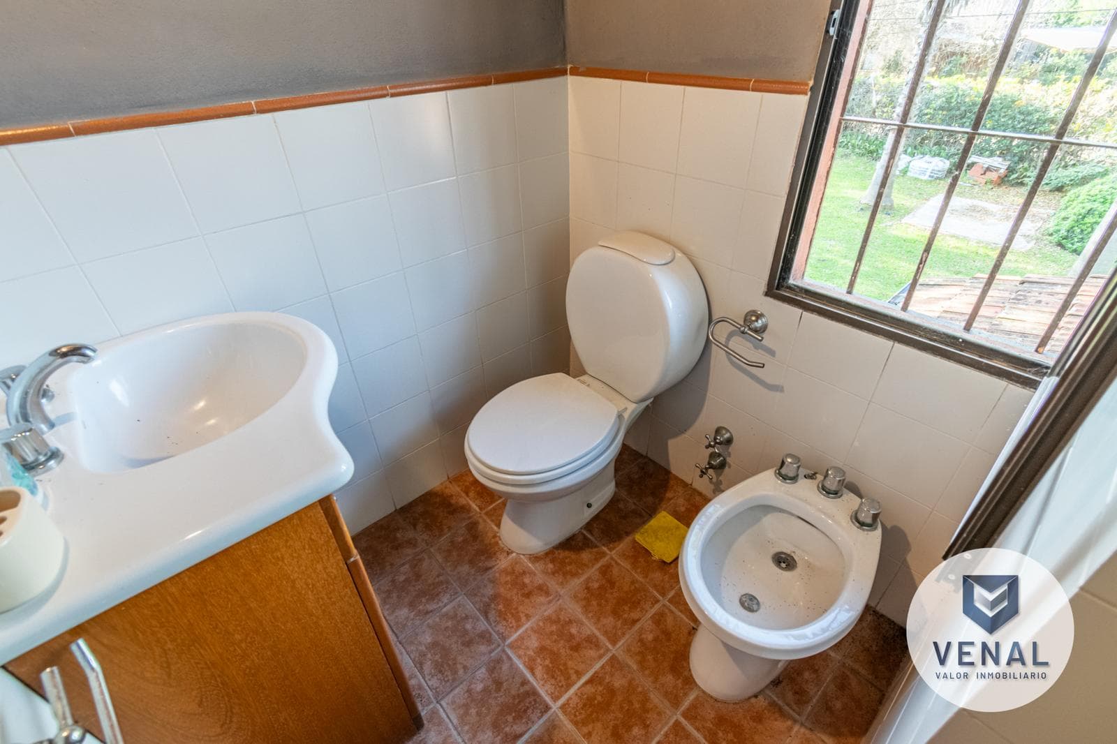 House for sale in the El Cazador Escobar neighborhood, featuring 6 rooms, a pool, and a barbecue area; 3 bedrooms, 6 rooms