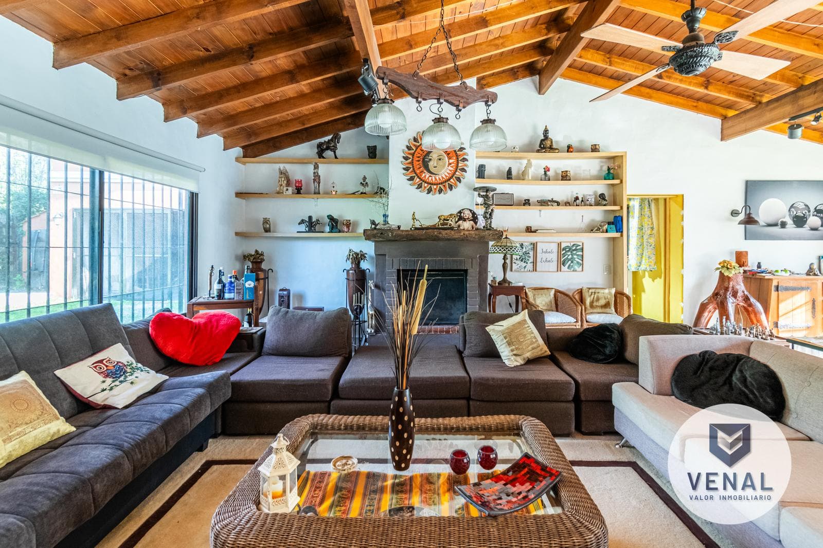 House for sale in the El Cazador Escobar neighborhood, featuring 6 rooms, a pool, and a barbecue area; 3 bedrooms, 6 rooms