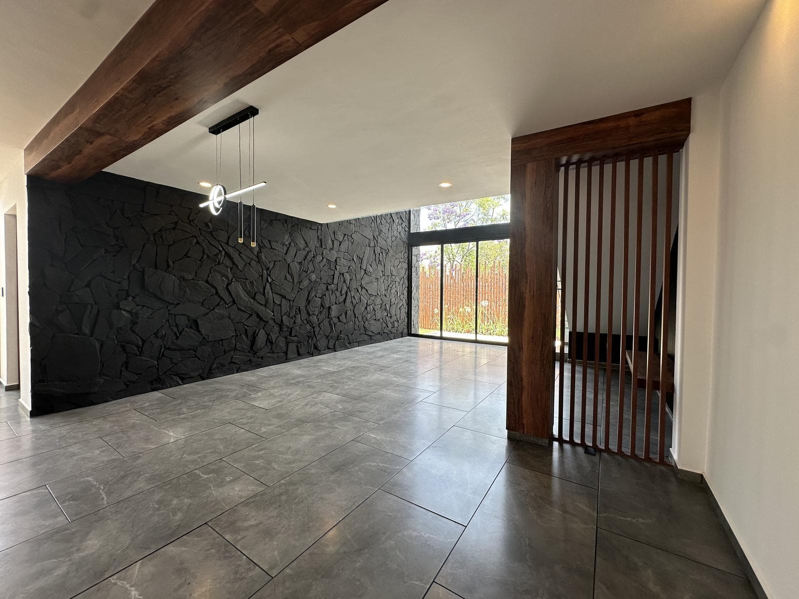 HOUSE FOR SALE IN LOMAS DE ANGELÓPOLIS 2