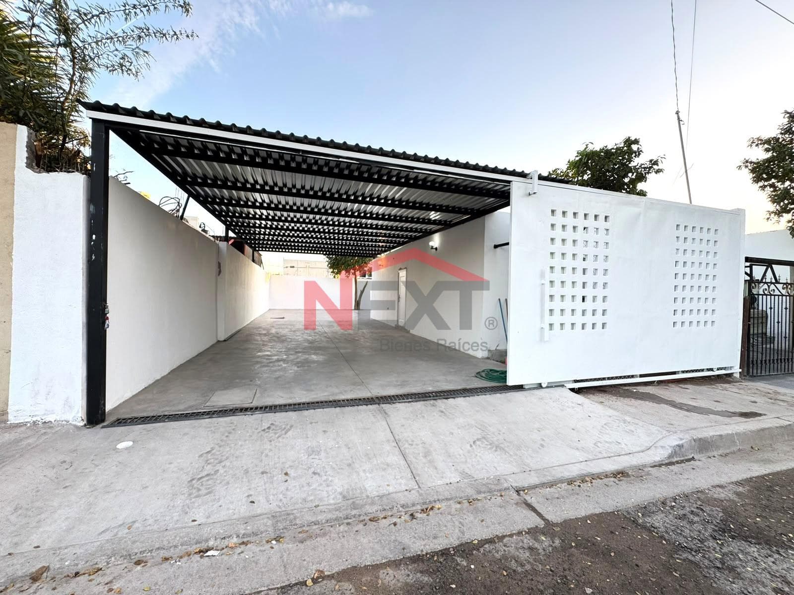 APARTMENT FOR SALE IN THE INSURGENTES NEIGHBORHOOD