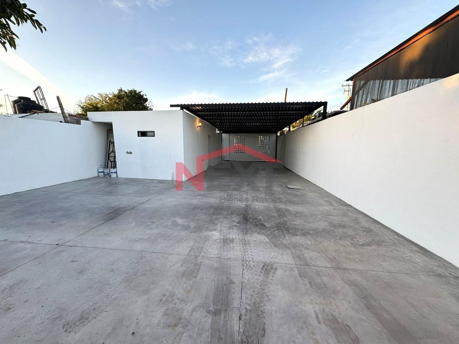 APARTMENT FOR SALE IN THE INSURGENTES NEIGHBORHOOD